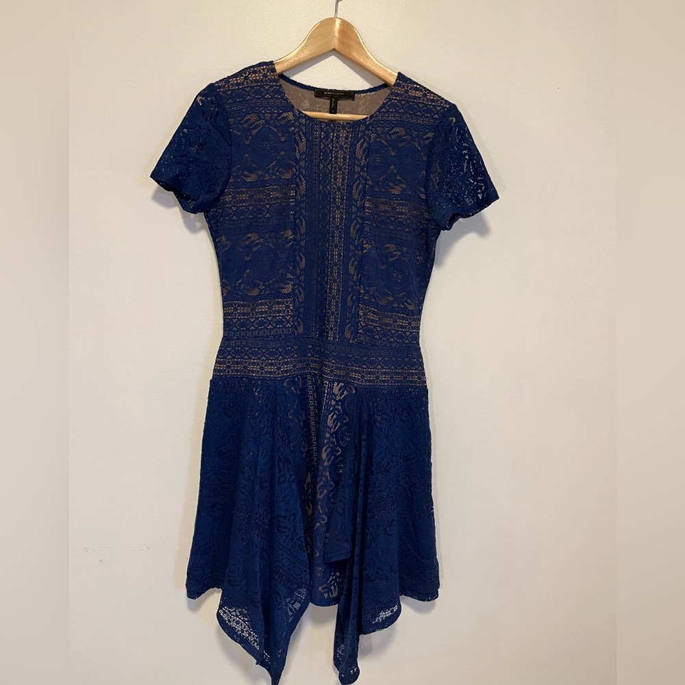 Elegant midnight blue cocktail dress. By BCBG size 6